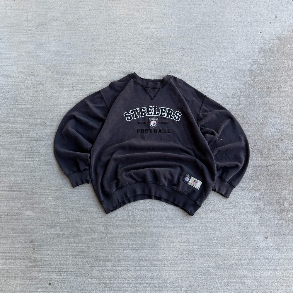 Vintage Pittsburgh Steelers Faded Distressed Paint Splattered Crew Neck Size M